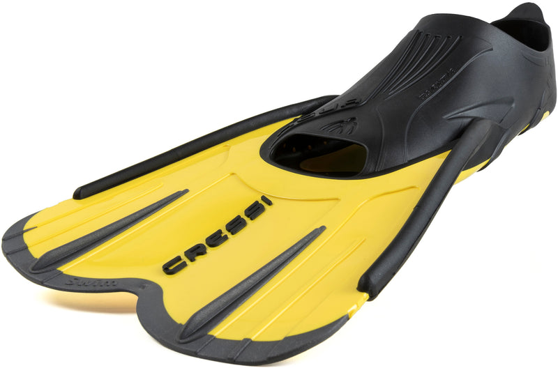 Cressi Adult Short Light Swim Fins with Self-Adjustable Comfortable Full Foot Pocket - Perfect for Traveling - Agua Short: Made in Italy